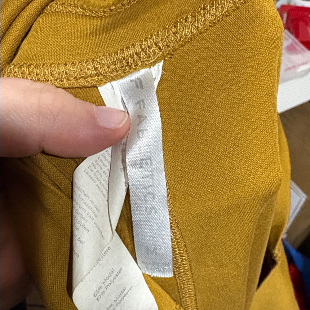 Fabletics women's M Sleek Knit Drawstring Pant‎ in dark bronze pockets stretchy - Picture 5 of 7